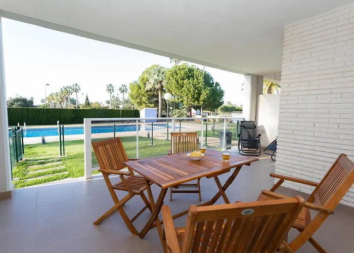 Apartment Brisas B2, 2 Dormitorios, Playa A 100m, By Bookindenia