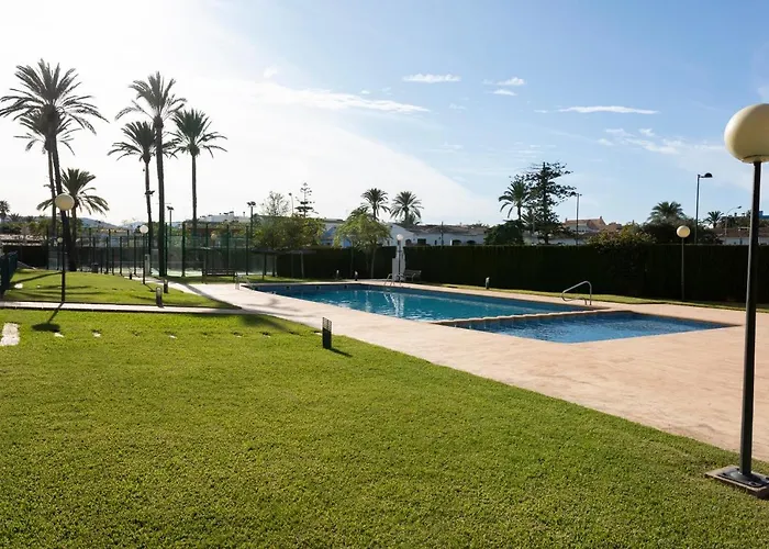 Brisas B2, 2 Dormitorios, Playa A 50m, By Bookindenia Apartamento